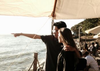 7 spektakularnych miejsc na podróżowanie ze swoją ekipą: od przyjaznych dla portfela do luksusowych ucieczek